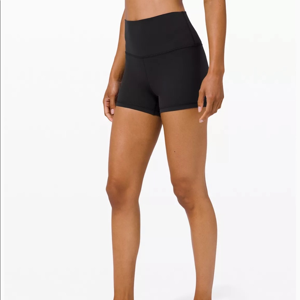 Lululemon Align Short In Black Size 6
